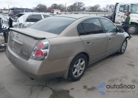 2005 Nissan Altima 2.5 S from USA, damaged, VIN 1N4AL11D25C101331